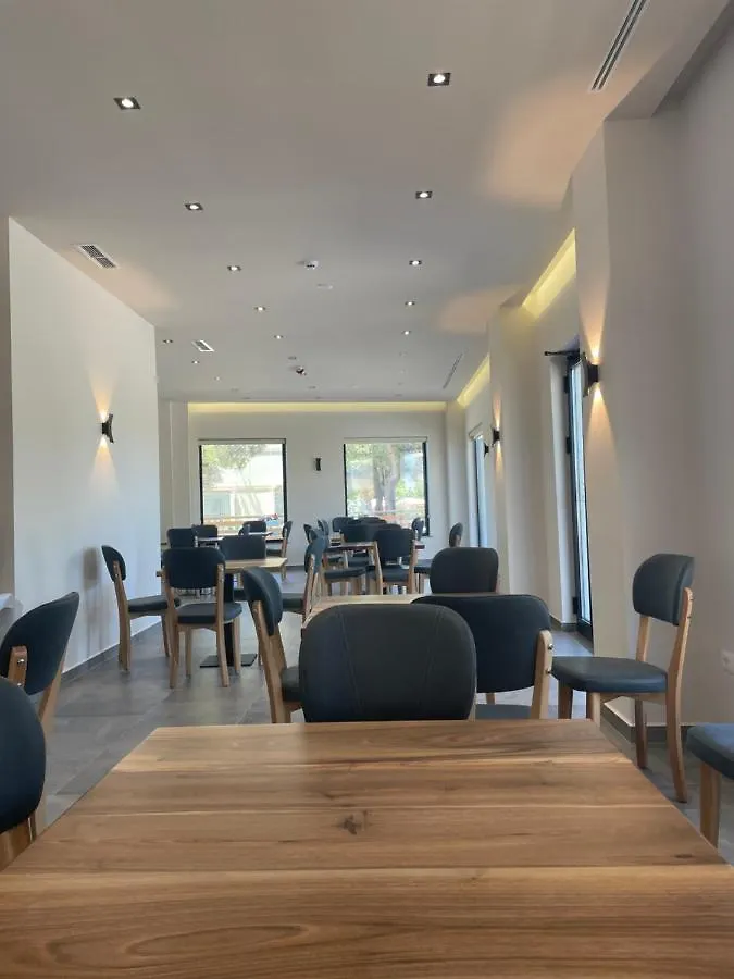 Adria Hotel Golem