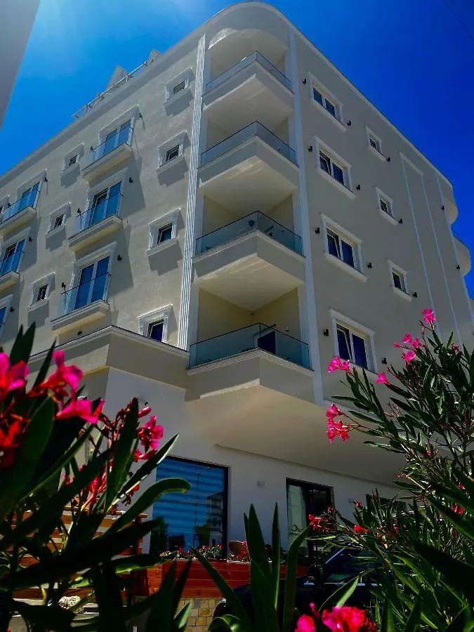 Adria Hotel Golem