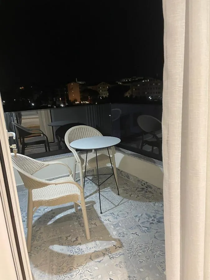 ****  Adria Hotel Golem  Albania